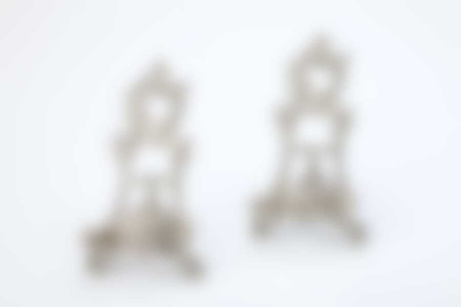 Комплект подставок для тарелок, 2 штуки, высота 15 см (цвет серебряный)