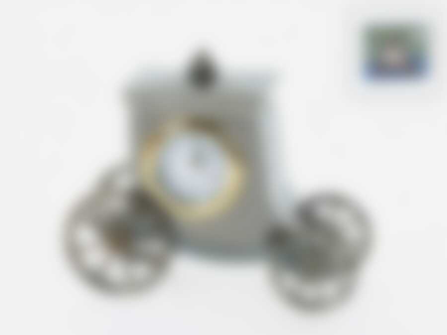 Часы кварцевые, настольные с будильником "Карета" 19*7*16см (батарейка-1"АА", в комплект не входит) (подарочная упаковка)