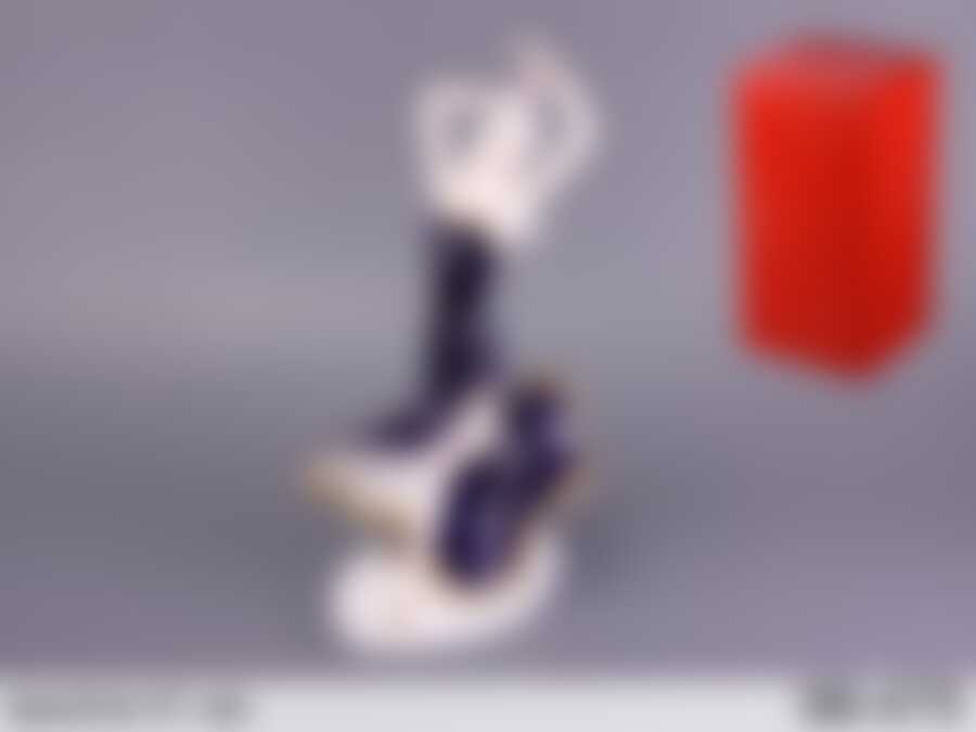 Статуэтка "ДАМА ТАНЦУЮЩАЯ С РОЗОЙ" высота=39 см. красн.карт.уп