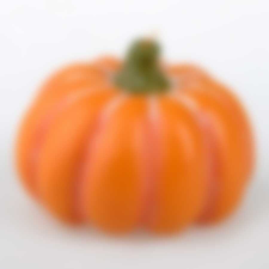 Свеча декоративная House & Holder "Тыква", 10 см х 10 см х 9 см